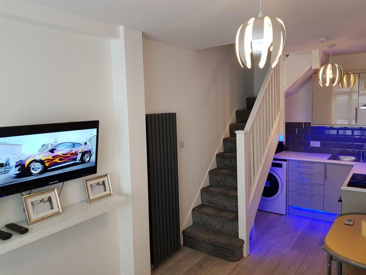 Webb Place 2 Bedroom Apartment ! Croydon Extérieur photo