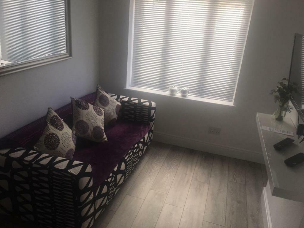Webb Place 2 Bedroom Apartment ! Croydon Extérieur photo